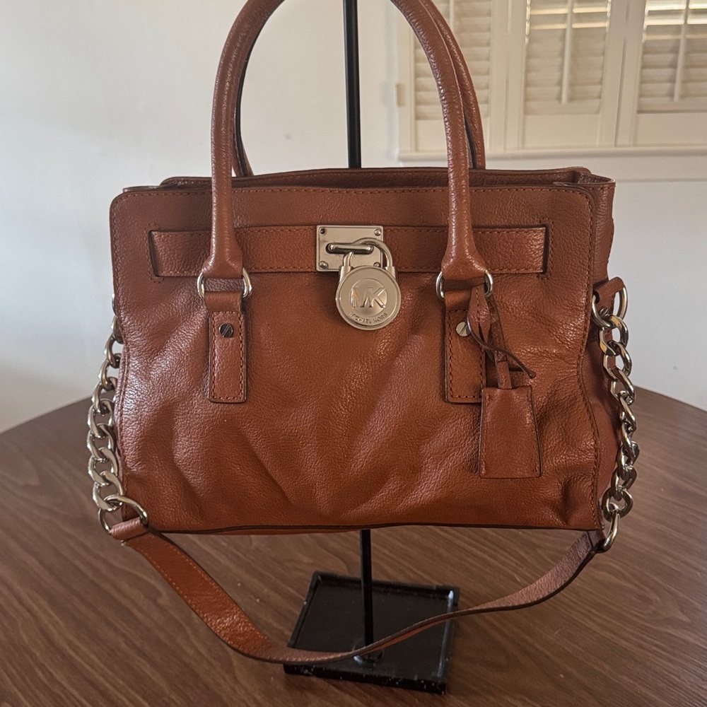 🌟Michael Kors Tan Leather Medium Original Hamilton Tote with Silver Accents🌟